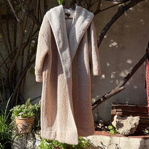 Luxurious Beige Sherpa Robe